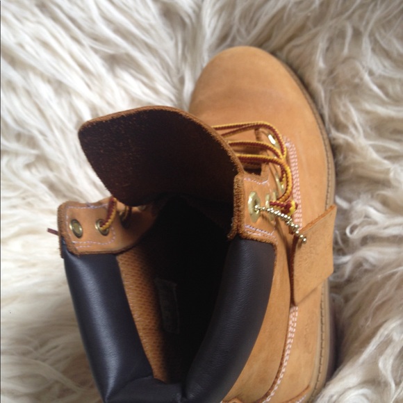 Timberlands - Picture 4 of 4